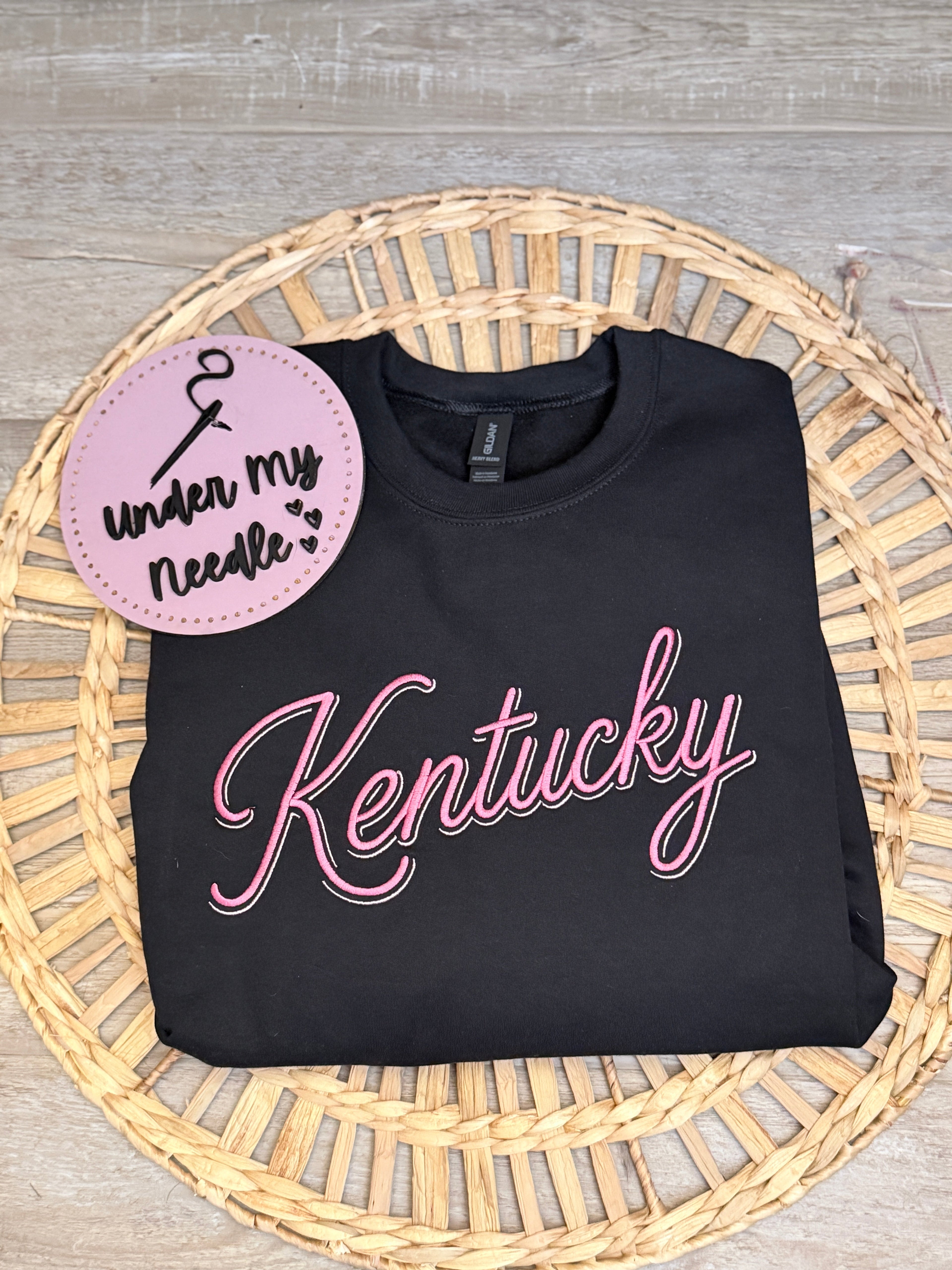 White Kentucky embroidered sweatshirt with blue script